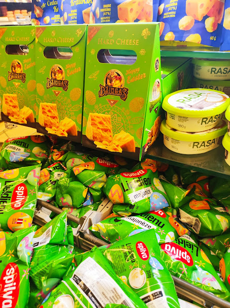 Regula 10/2011 par pārtikas iepakojumu Atbilstības deklarācija pārtikas iepakojumam Daudzslāņu plastmasas materiāliem, kas nonāk saskarē ar pārtiku Eiropas Savienība